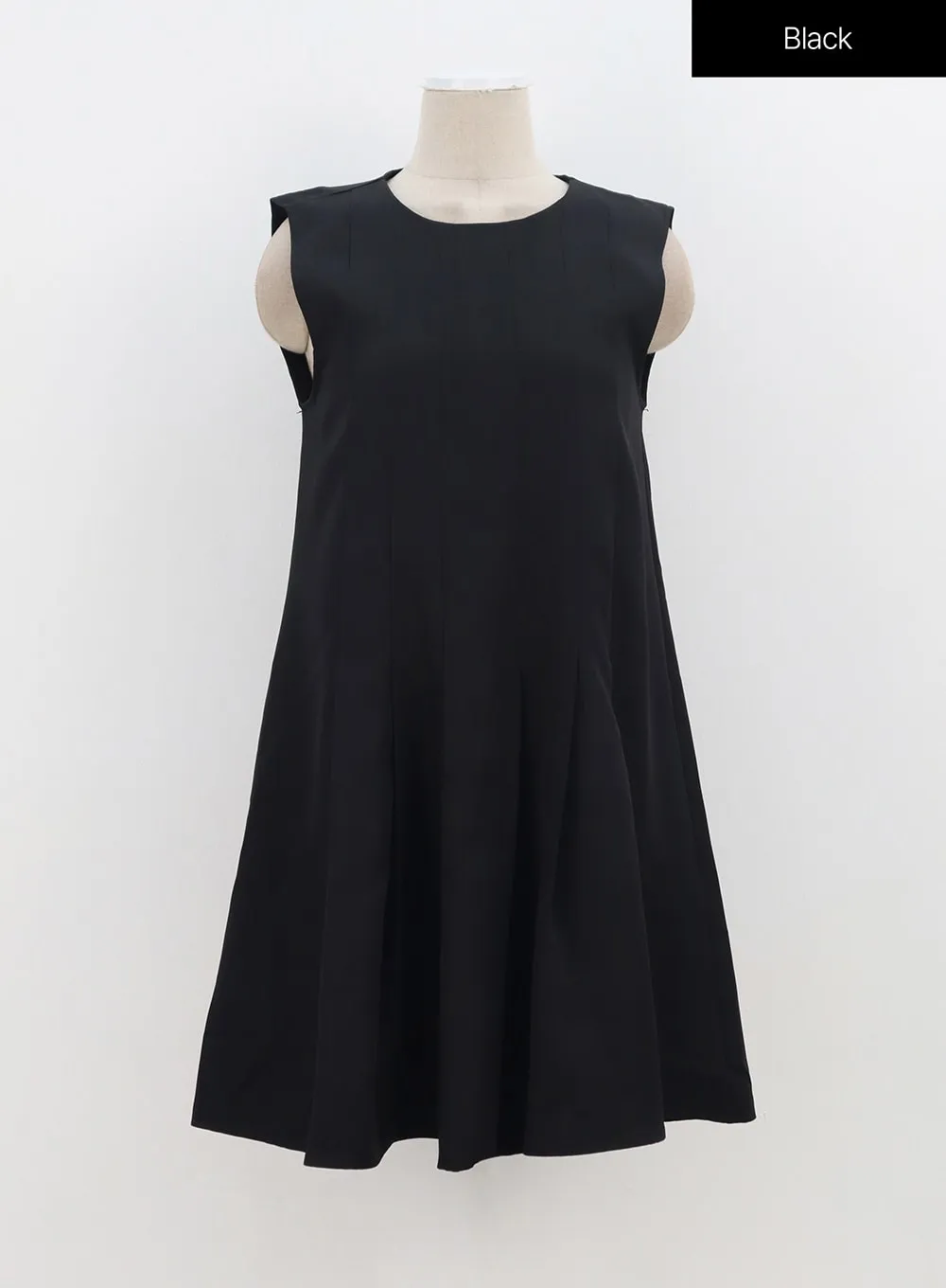 Sleeveless Pleated Dress OA317