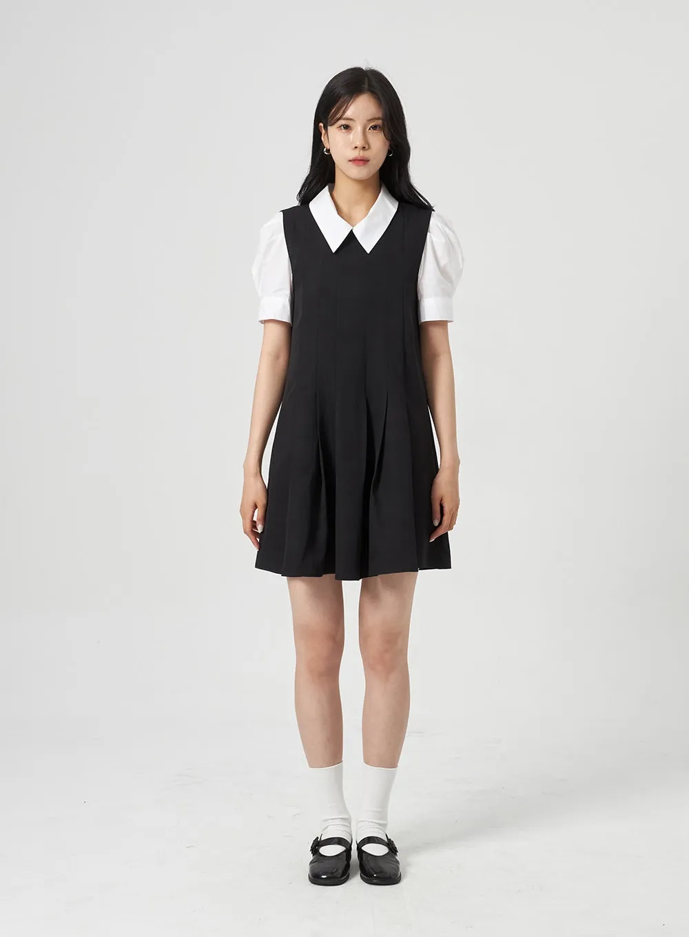 Sleeveless Pleated Dress OA317